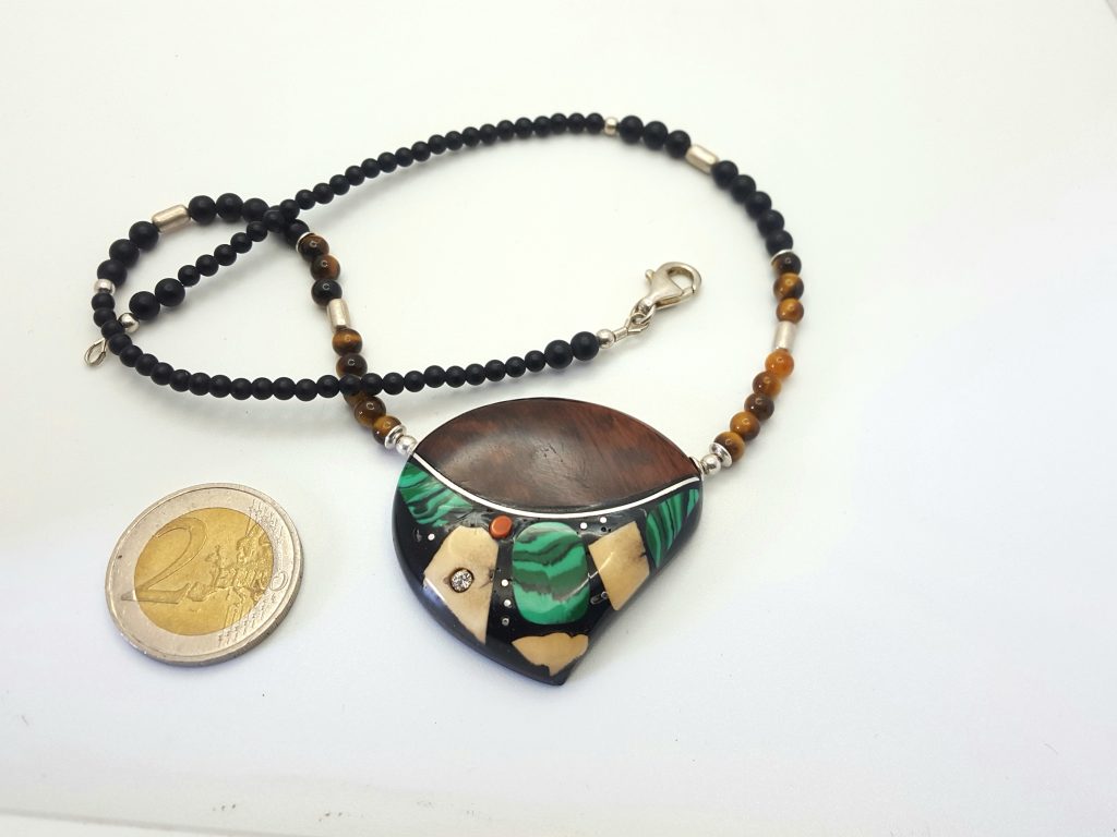 médaillon corozo malachite