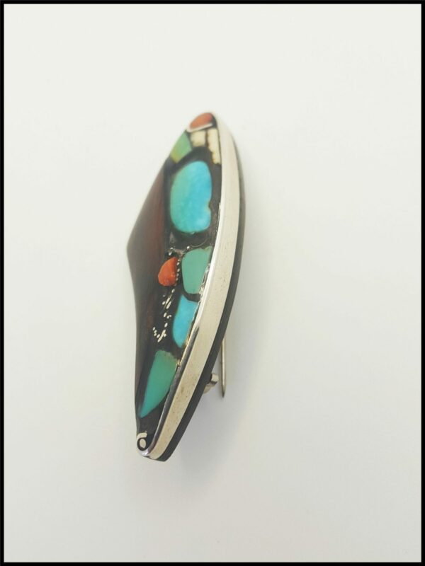 broche turquoise cadré